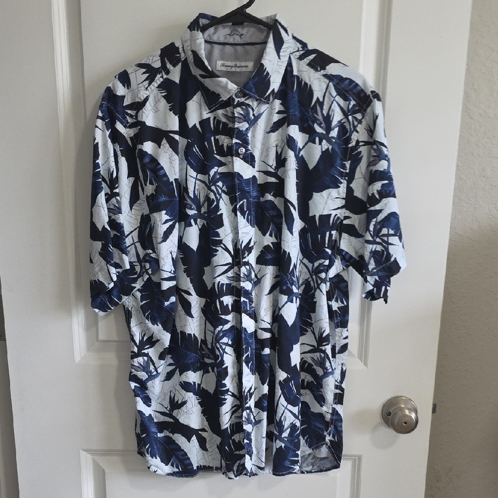 Tommy Bahama Gray and Blue Casual Shirt